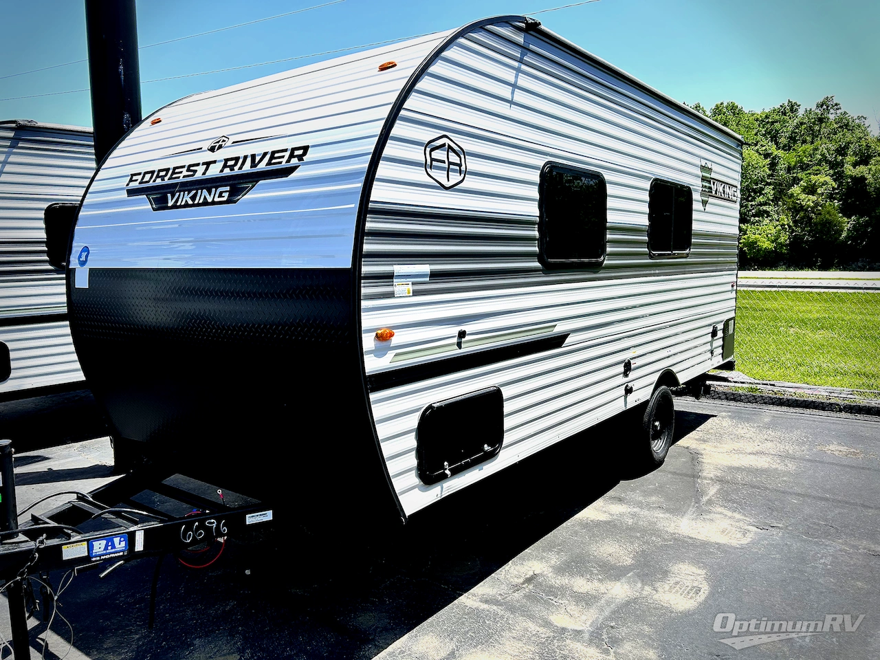 2025 Forest River Viking 3K Series 17SFQ Photo 3