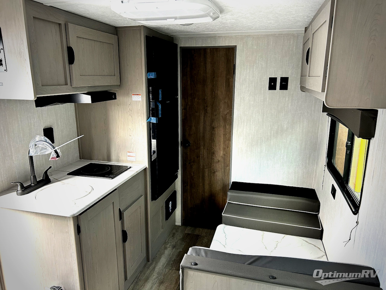2025 Forest River Viking 3K Series 17SFQ Photo 4