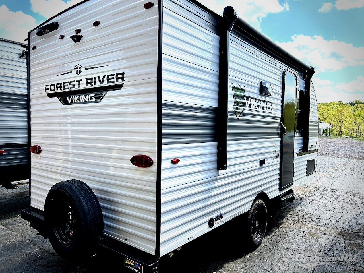 2025 Forest River Viking 3K Series 17SFQ Photo 2