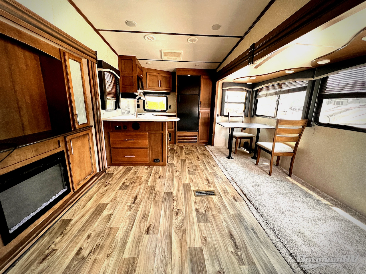2020 Keystone Cougar Half-Ton 29RKS Photo 4