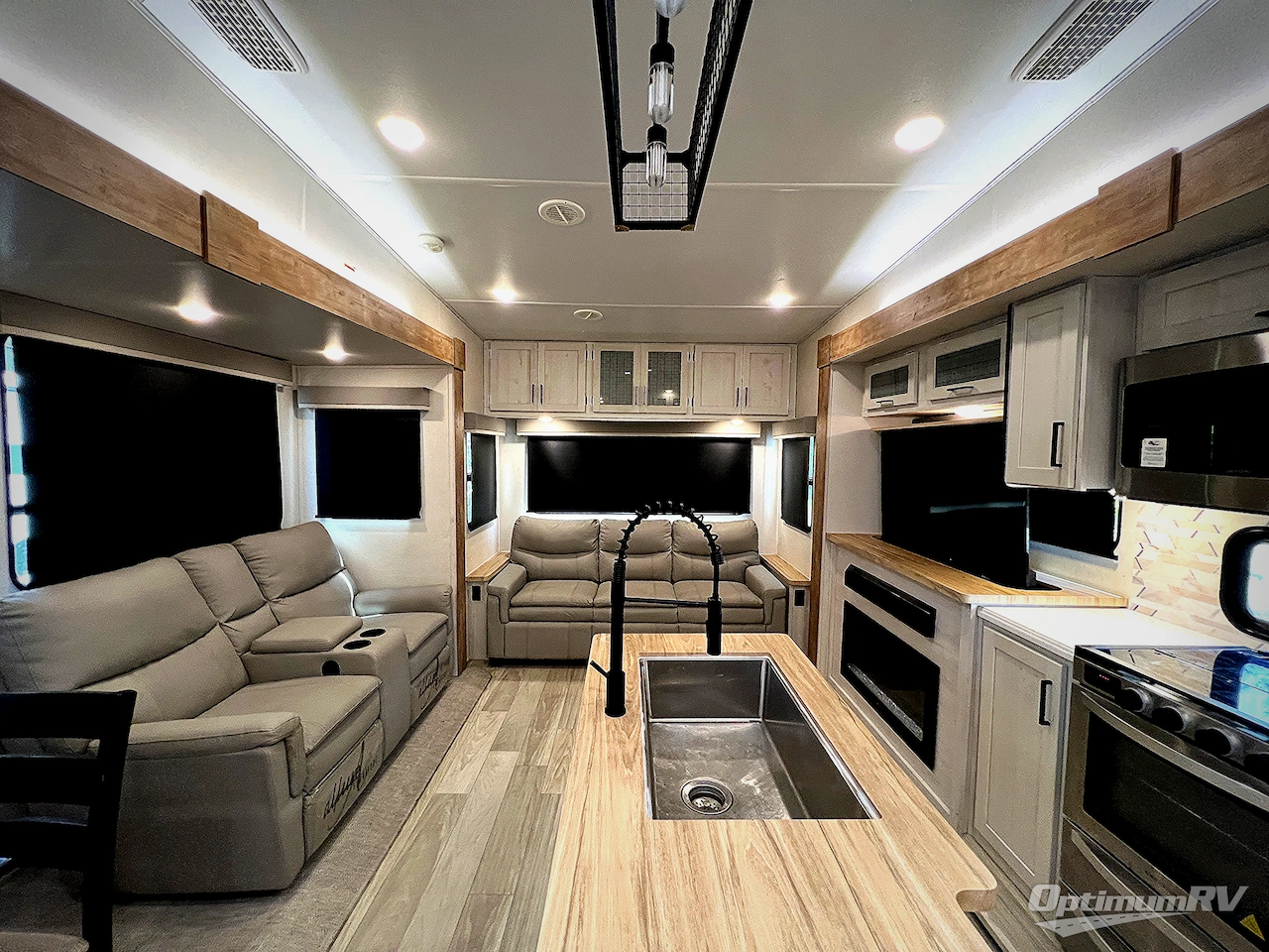 2023 Prime Time Crusader 382MBH Photo 4