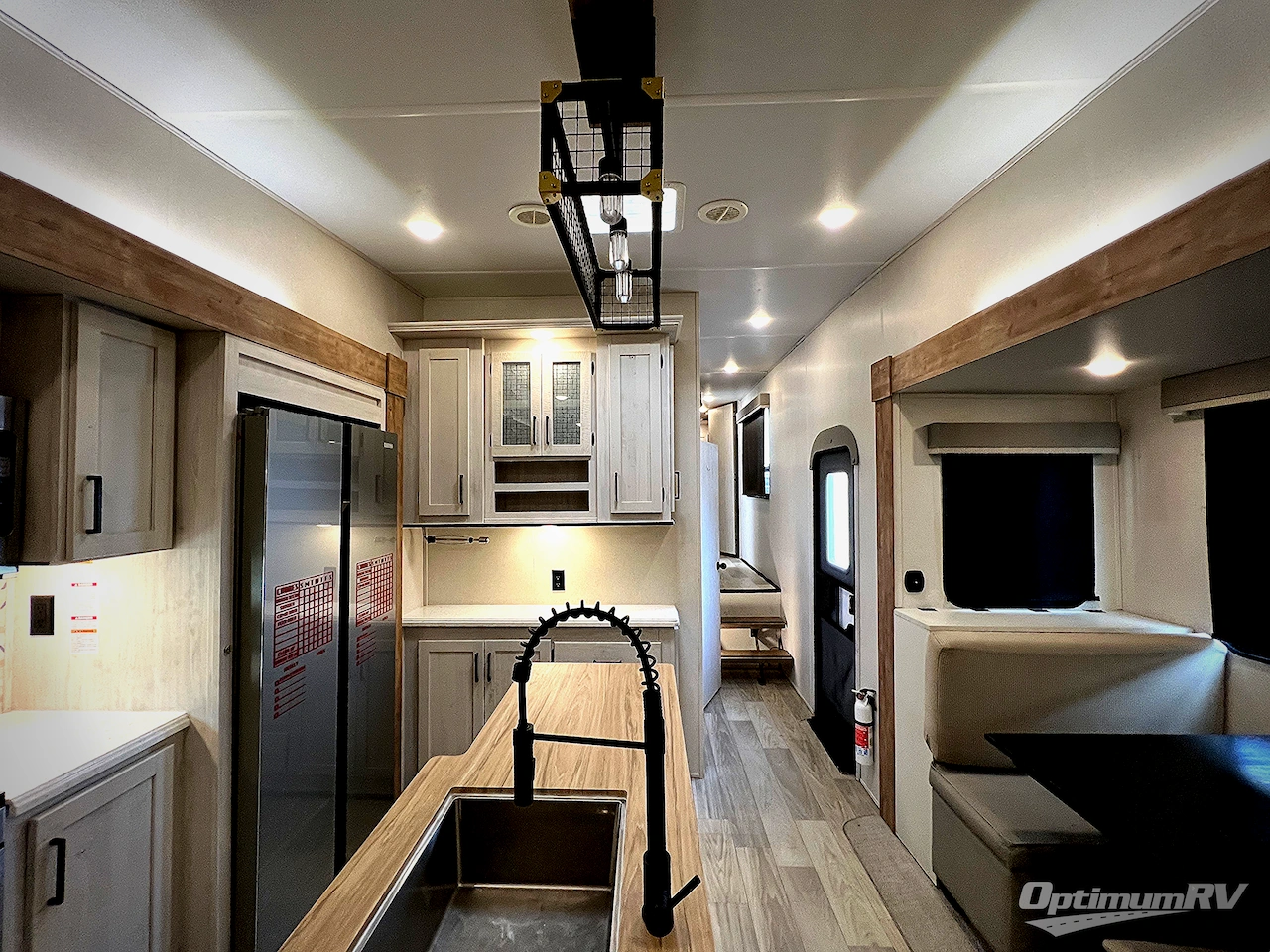 2023 Prime Time Crusader 382MBH Photo 3