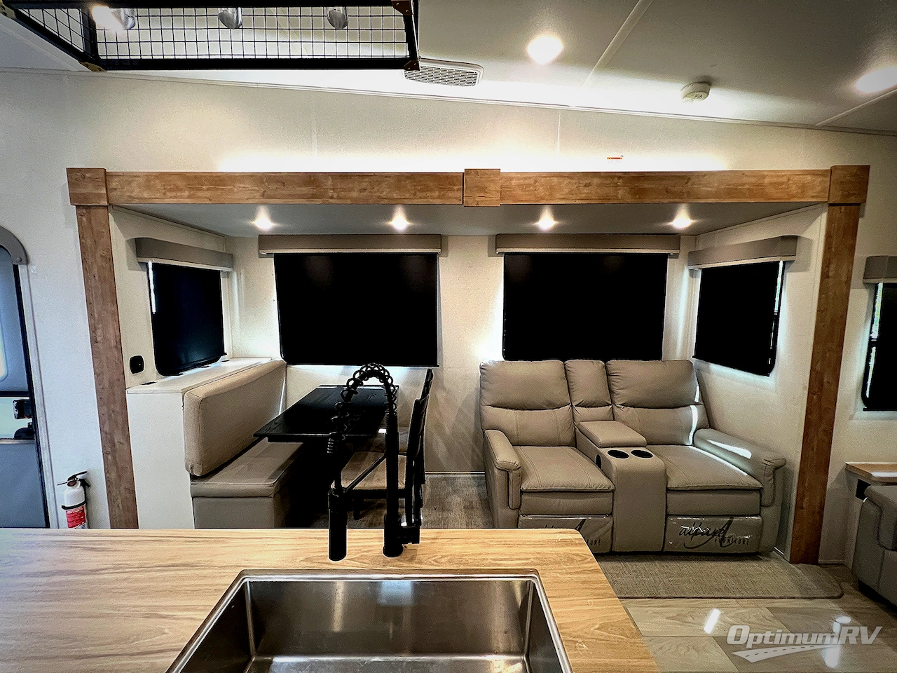 2023 Prime Time Crusader 382MBH Photo 7