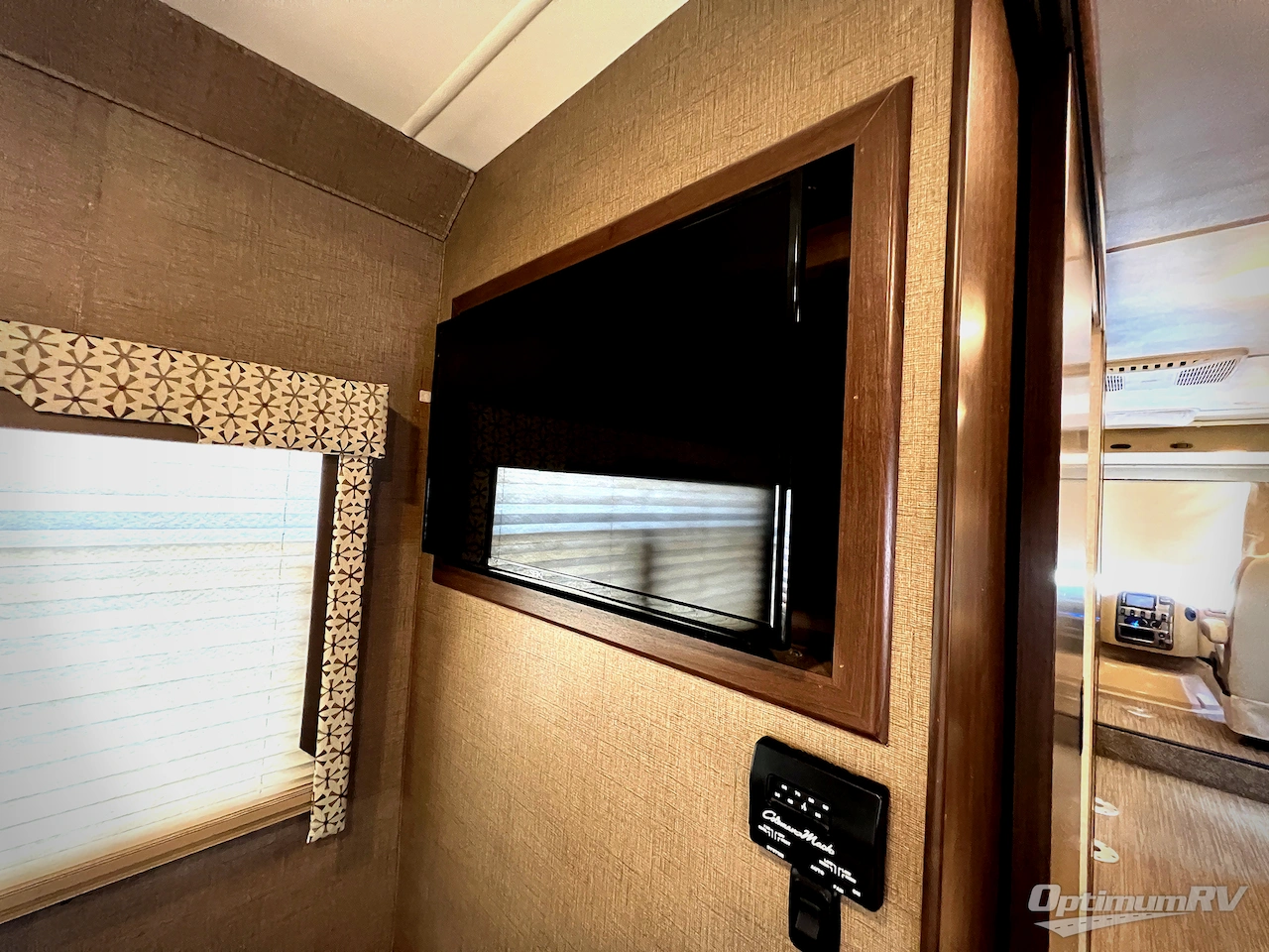2017 Thor Axis 25.2 Photo 25