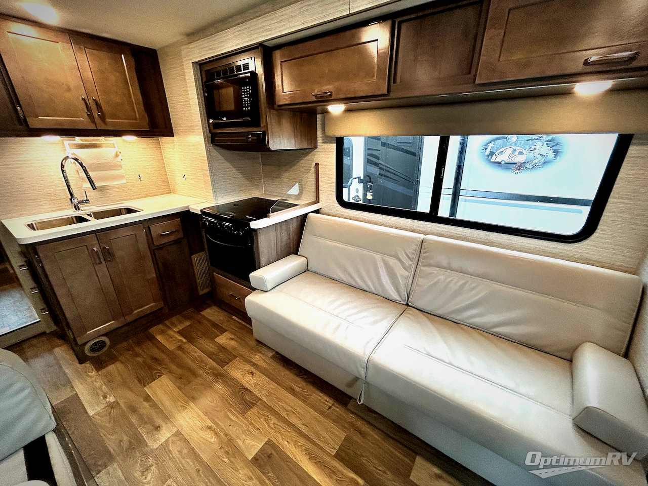 2022 Winnebago Minnie Winnie 31H Photo 11