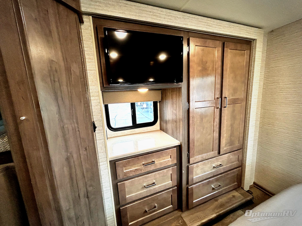 2022 Winnebago Minnie Winnie 31H Photo 21