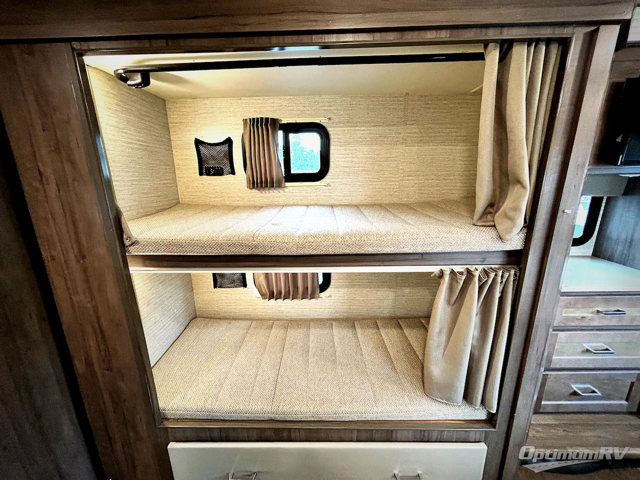 2022 Winnebago Minnie Winnie 31H Photo 24