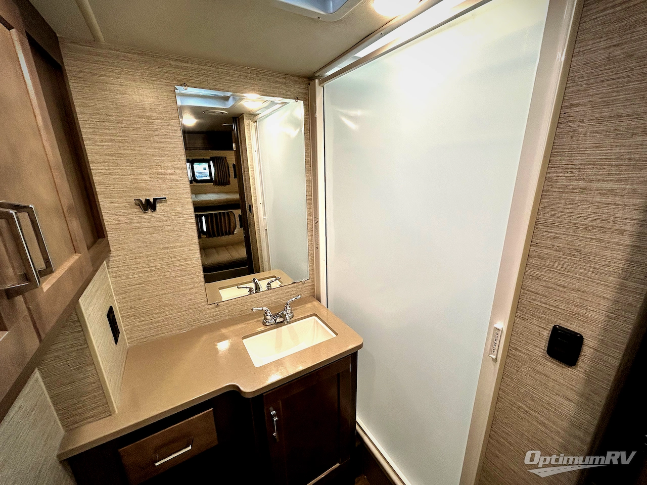 2022 Winnebago Minnie Winnie 31H Photo 25