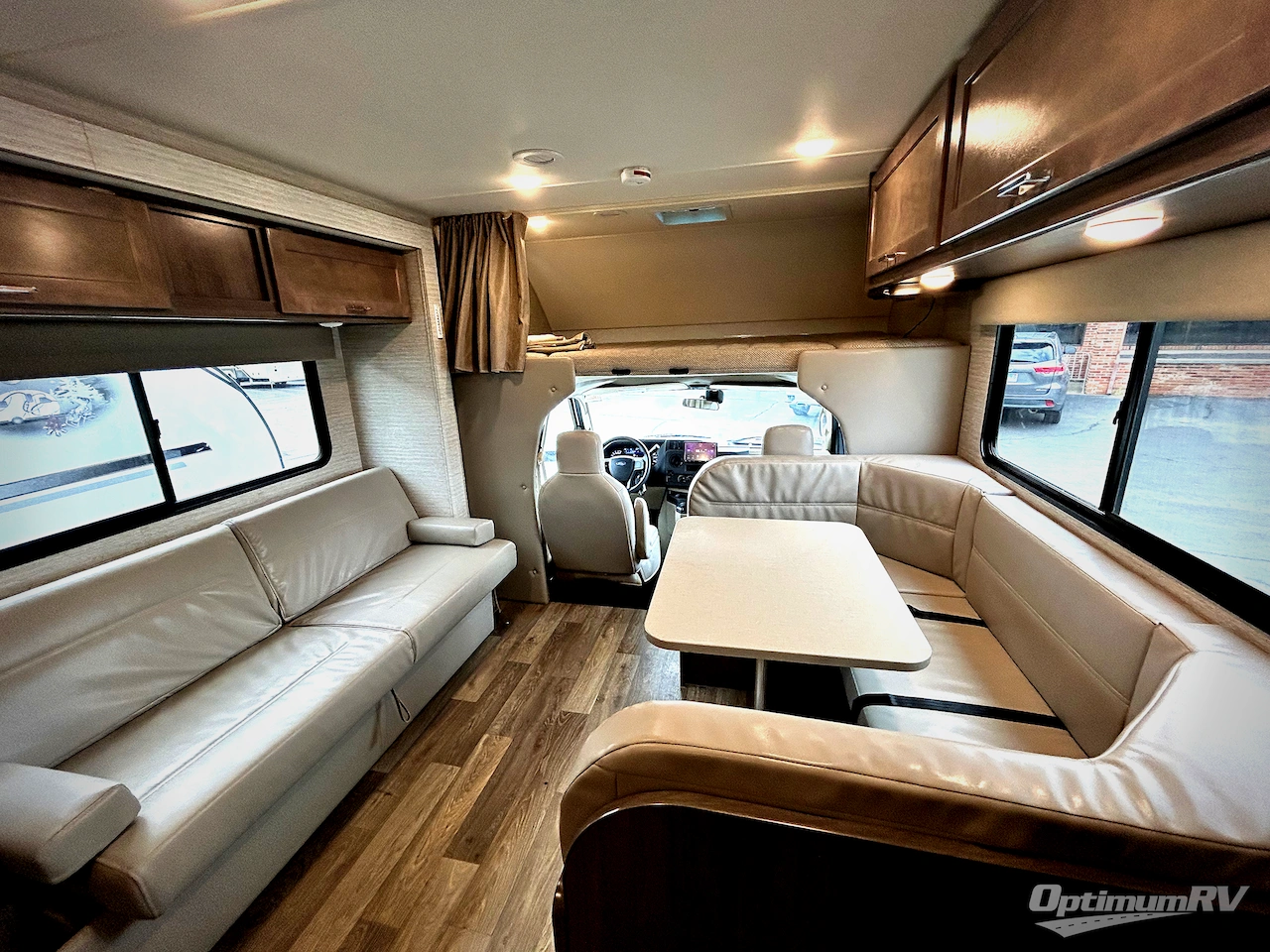 2022 Winnebago Minnie Winnie 31H Photo 8