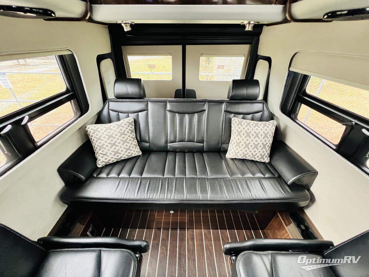 2019 Airstream Interstate Grand Tour EXT Std. Model Photo 19