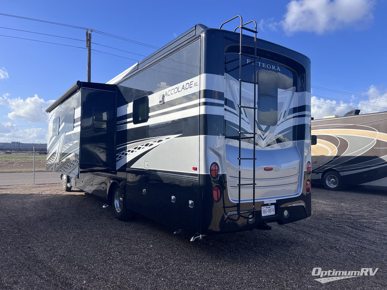 2024 Entegra ACCOLADE XL S2RV 106CAB Photo 3