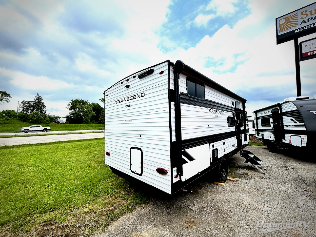 2025 Grand Design Transcend One 161BH Photo 2