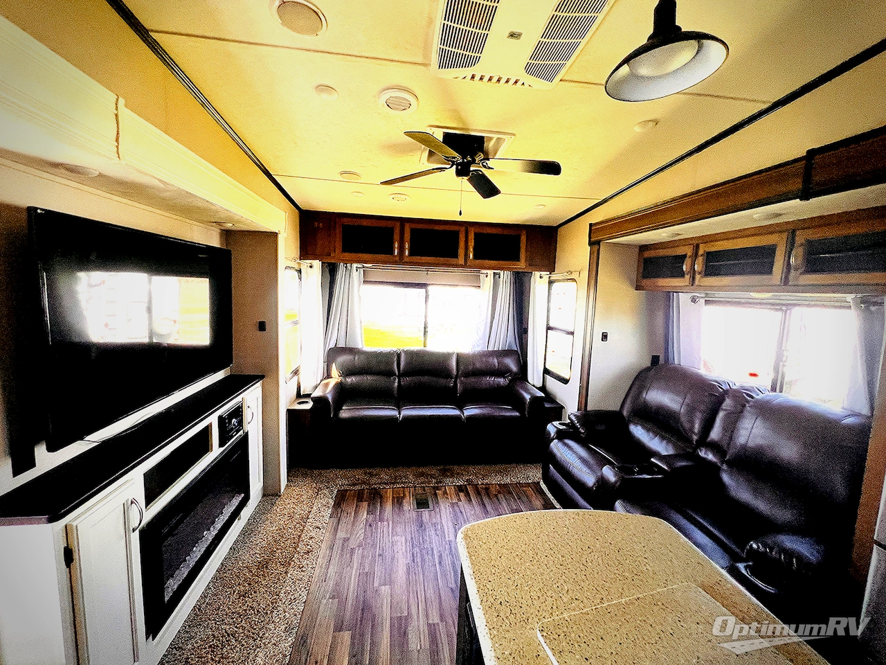 2018 Coachmen Chaparral 392MBL Photo 6
