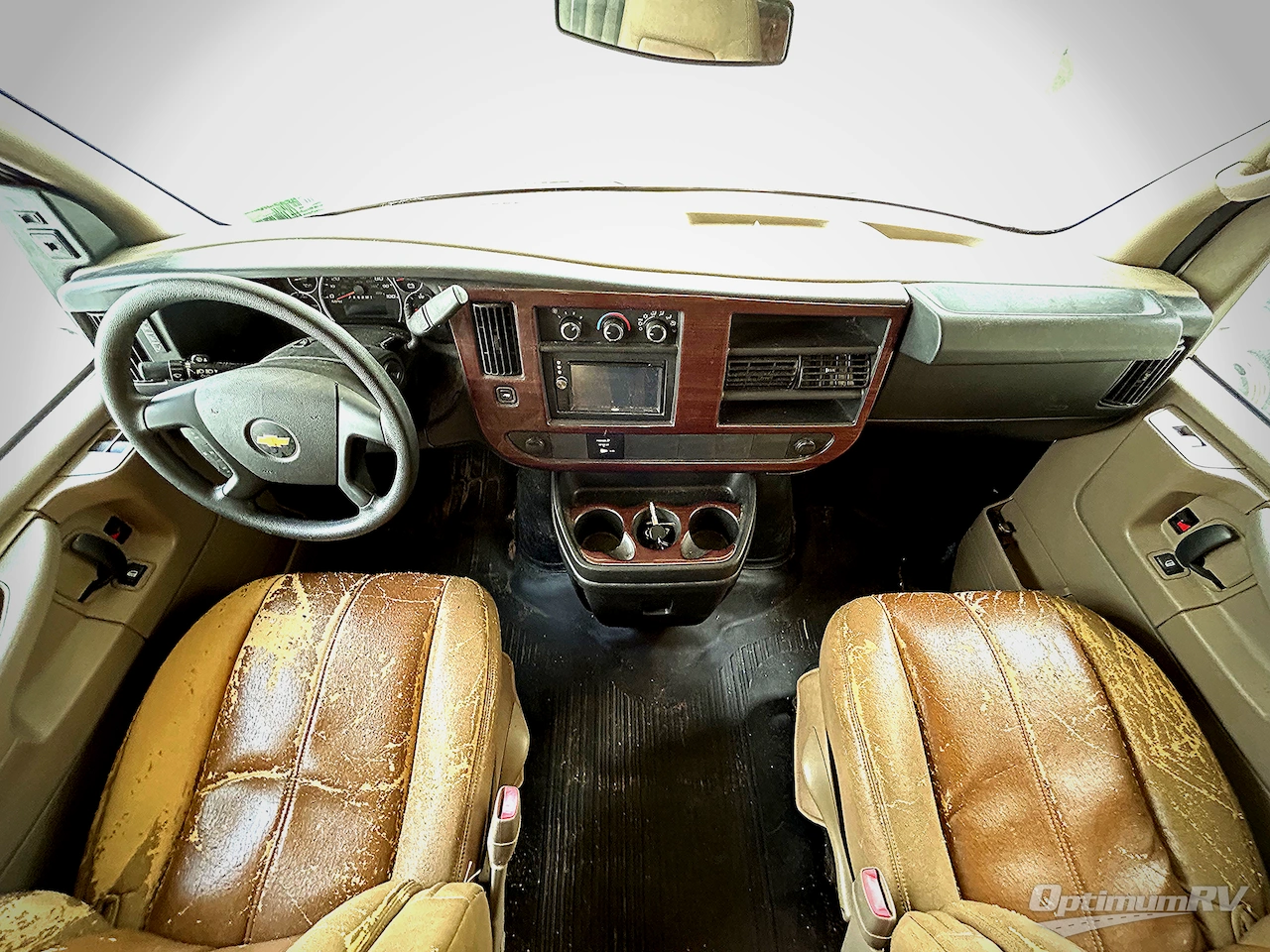 2015 Coachmen Leprechaun 260DS Ford 450 Photo 8