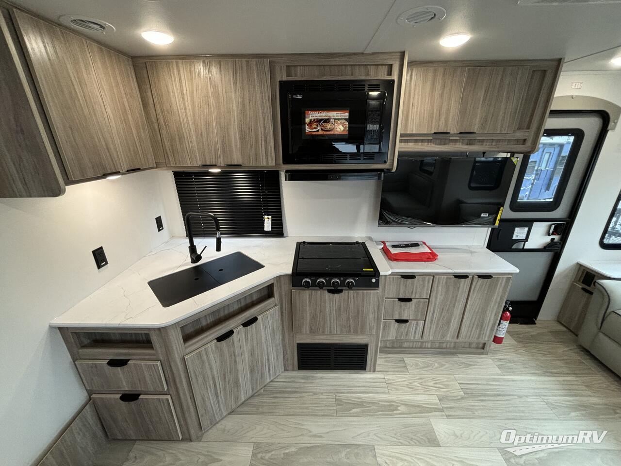 2025 Winnebago Access 26RL Photo 6