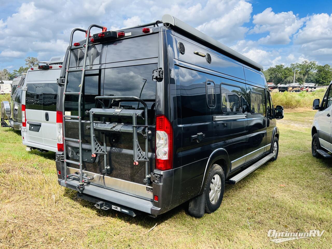 2019 Winnebago Travato 259KL Photo 2