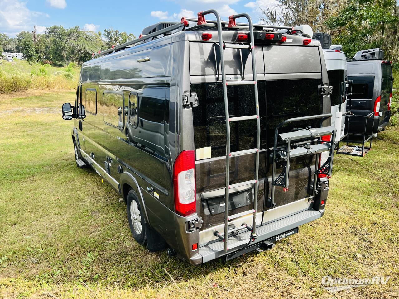 2019 Winnebago Travato 259KL Photo 3