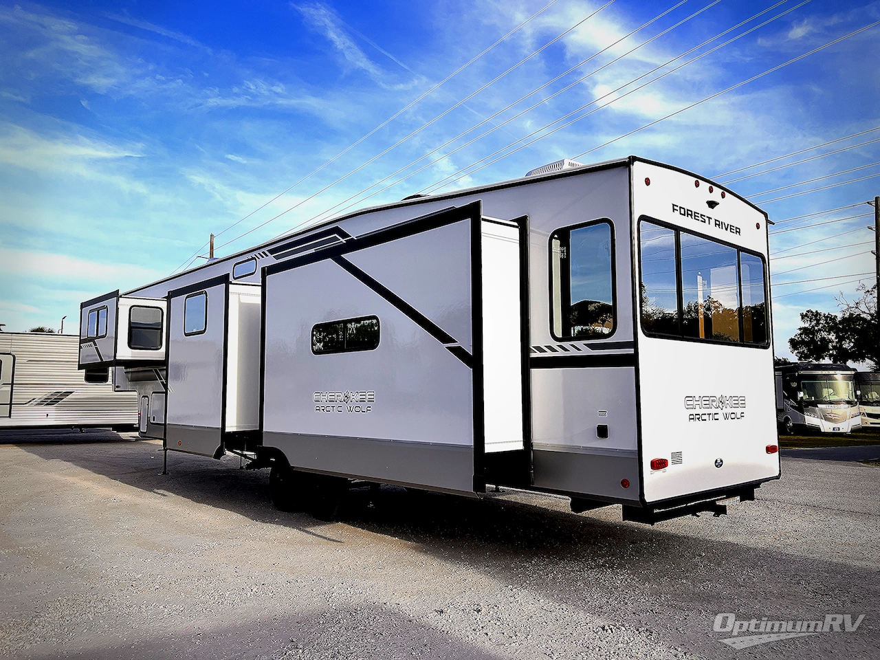 2025 Forest River Cherokee Arctic Wolf Suite 3650SUITE Photo 3