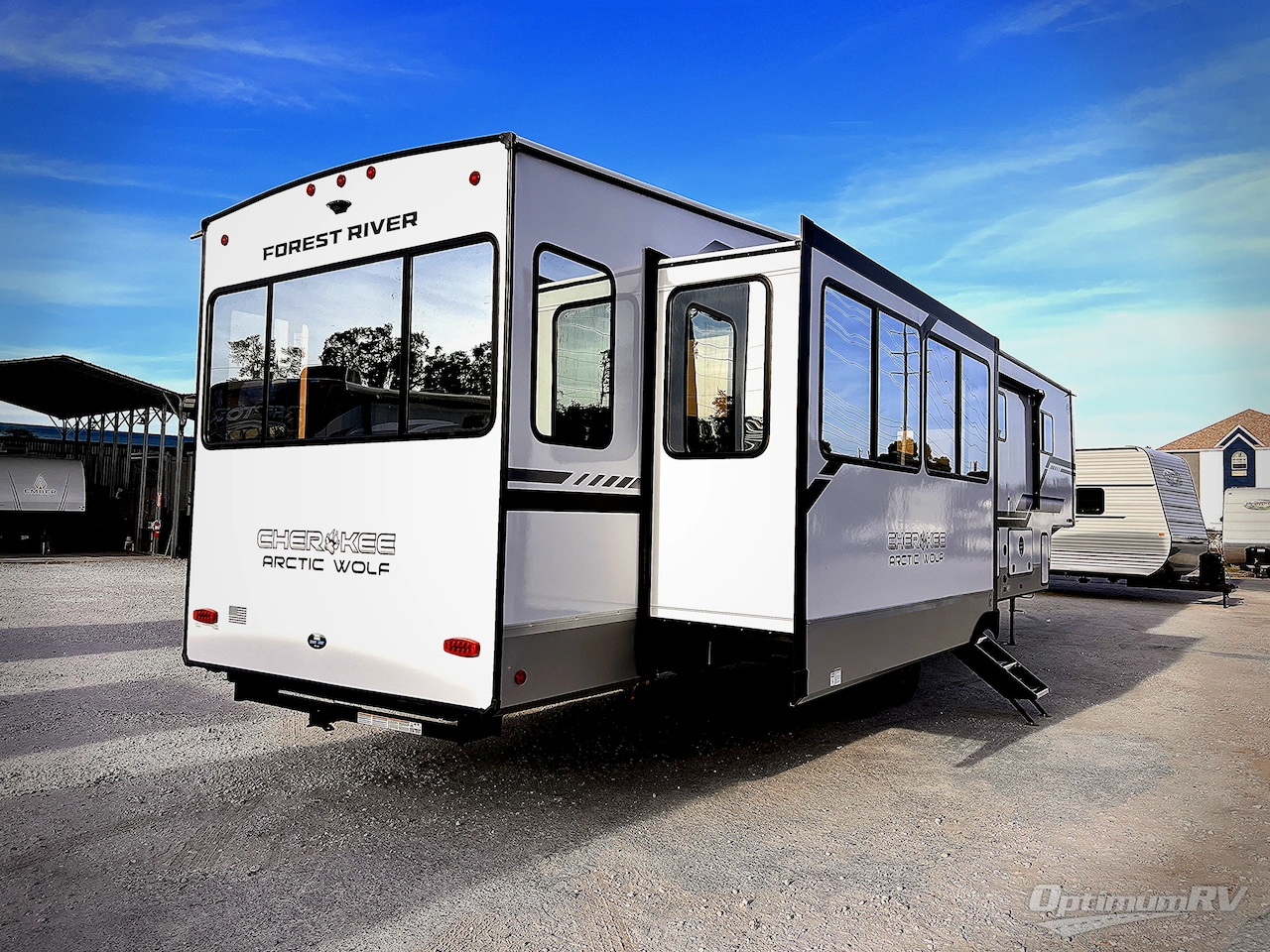 2025 Forest River Cherokee Arctic Wolf Suite 3650SUITE Photo 2
