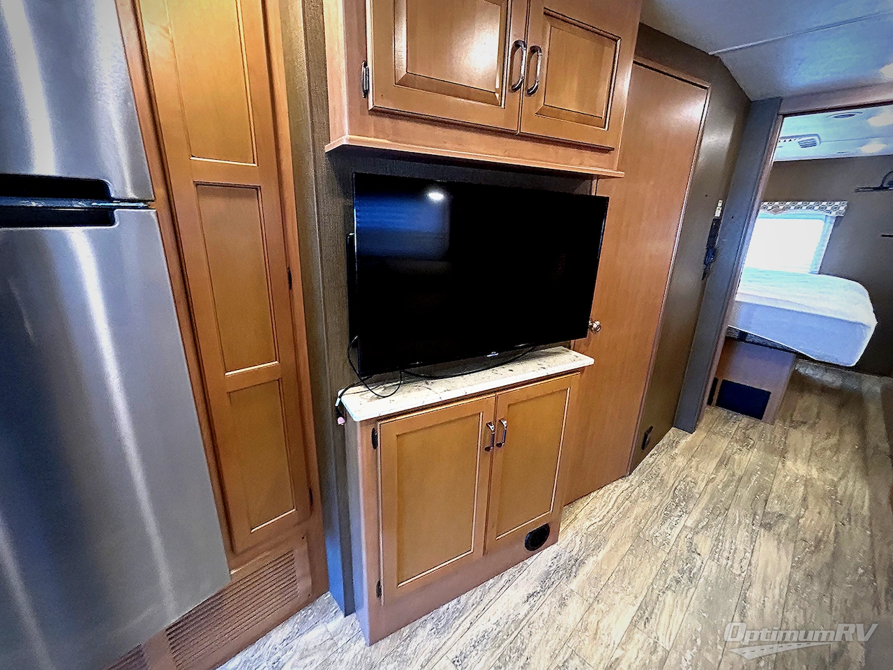 2016 Thor Hurricane 34F Photo 13