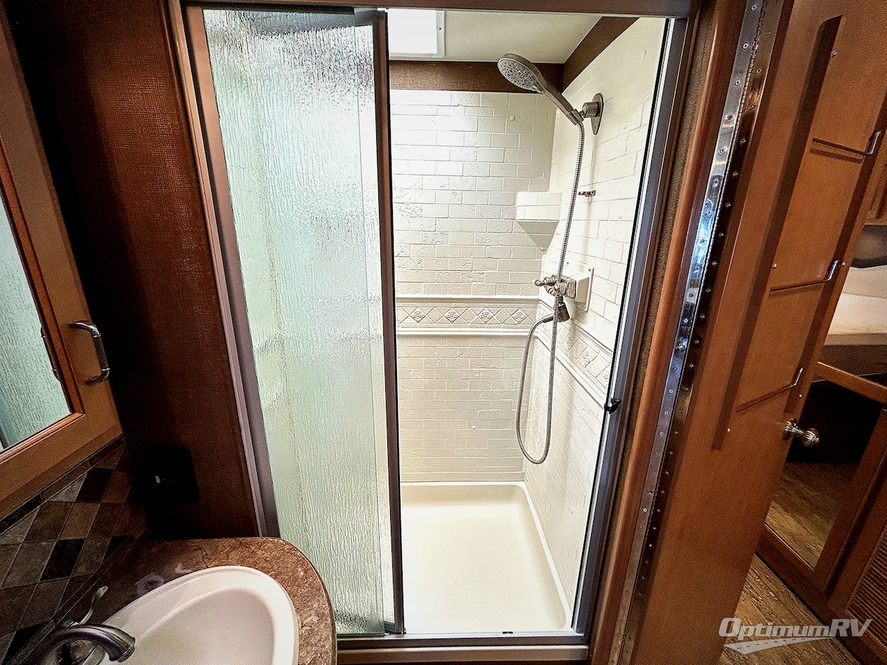 2016 Thor Hurricane 34F Photo 15