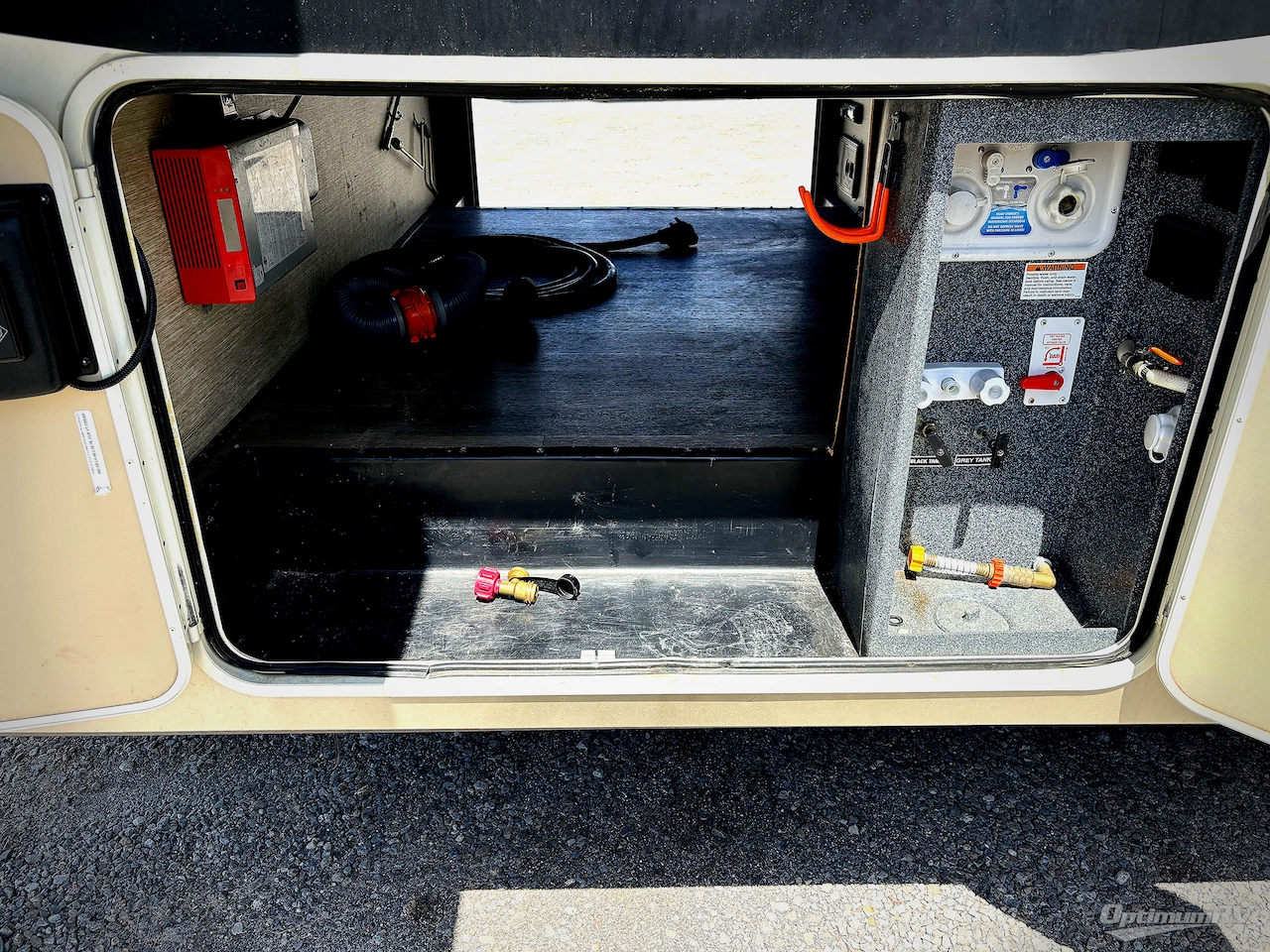 2018 Palomino Columbus F374BH Photo 19