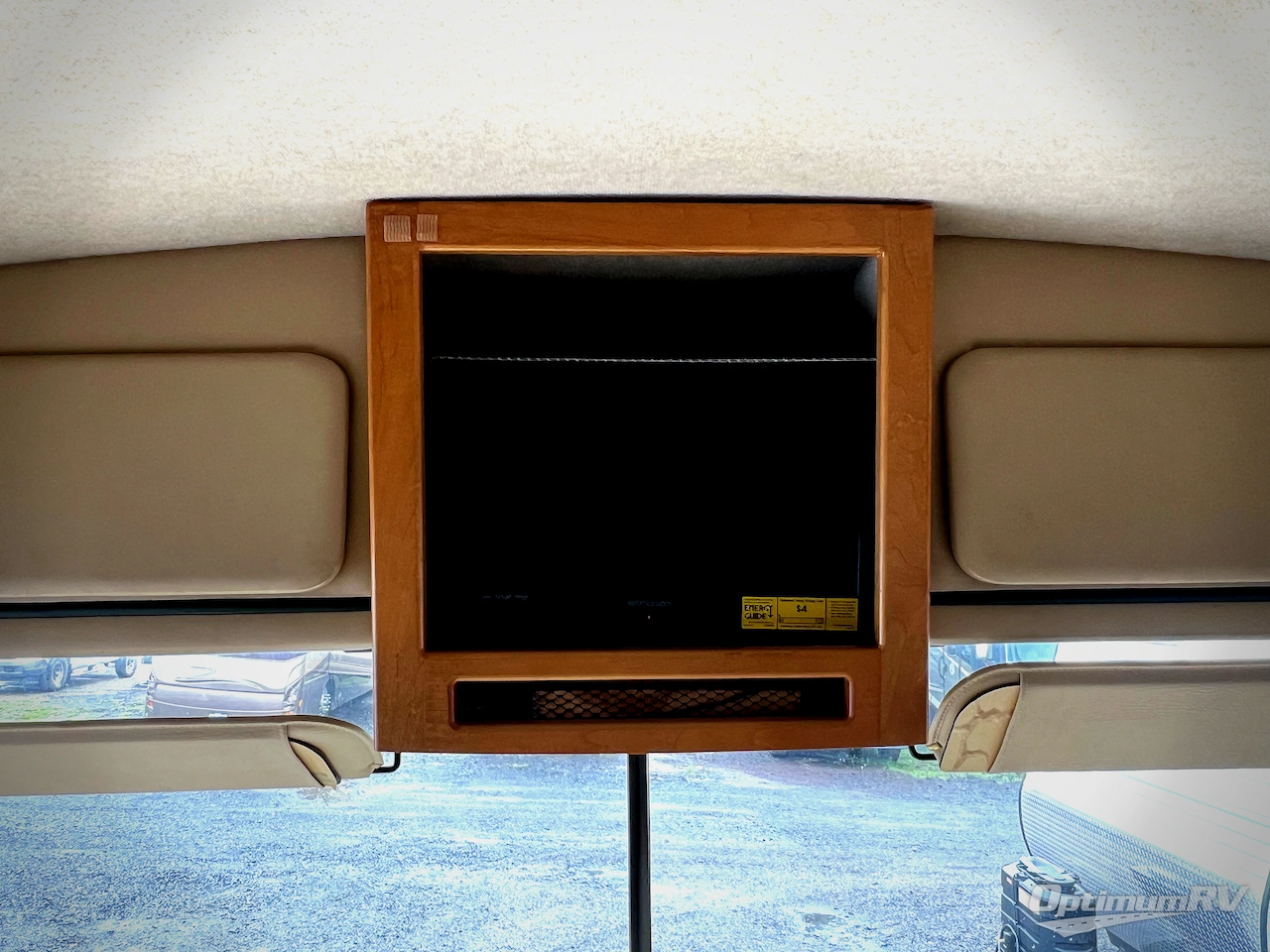 1998 Fleetwood Discovery 36T Photo 6