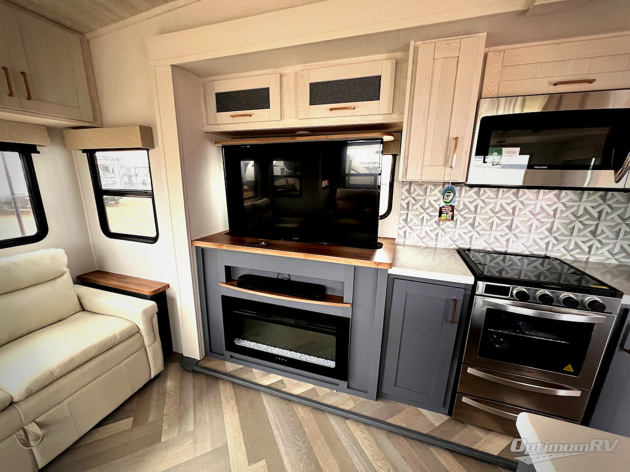 2025 Prime Time Crusader 382MBH Photo 11