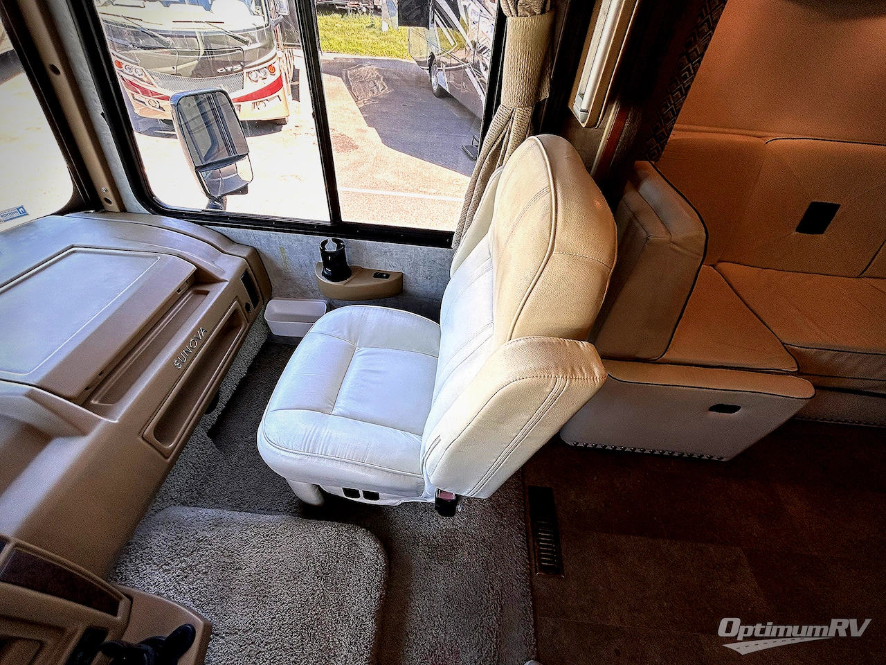 2015 Itasca Sunova 35G Photo 4