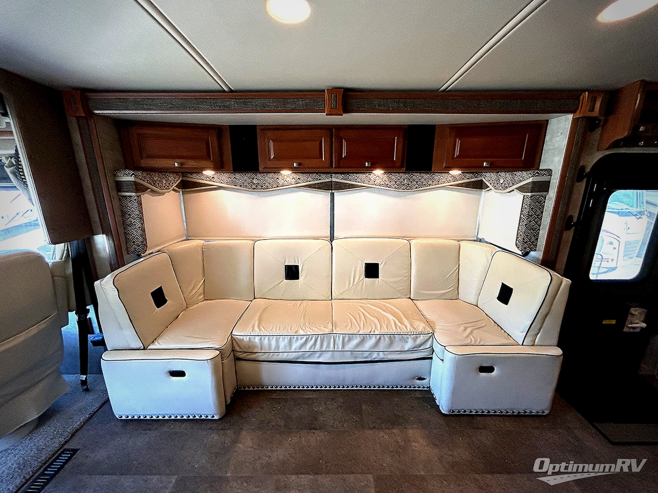 2015 Itasca Sunova 35G Photo 9