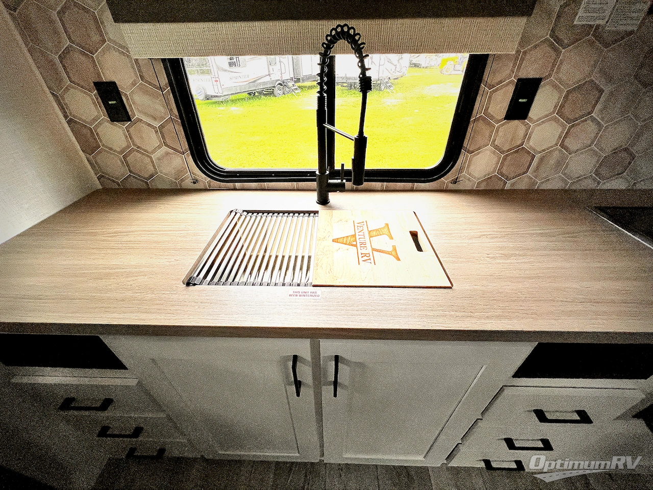 2025 Venture Sienna SA231VRK Photo 9