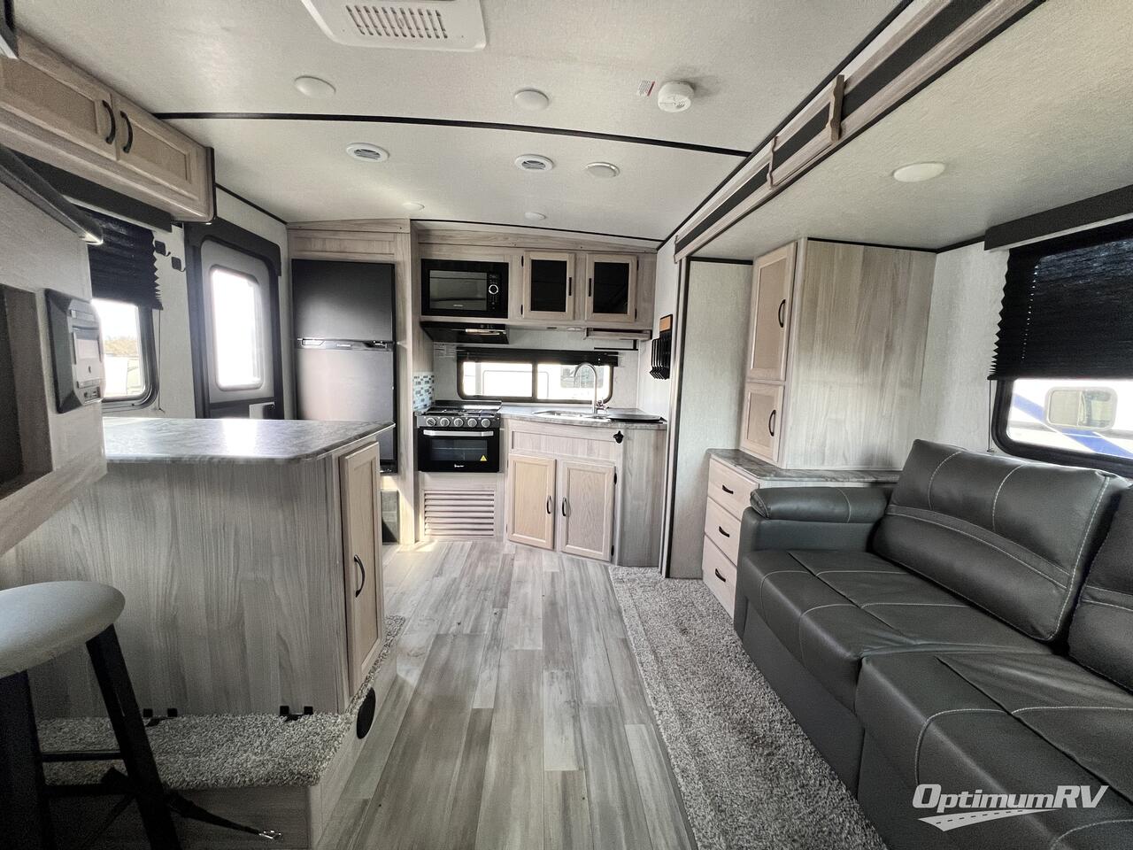 2021 Coachmen Spirit Ultra Lite 2255RK Photo 3