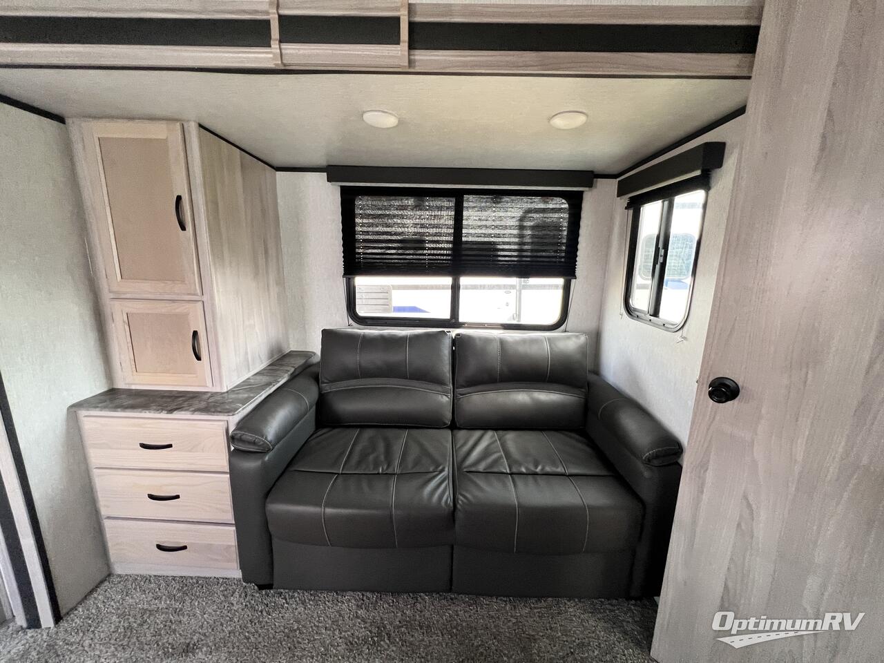 2021 Coachmen Spirit Ultra Lite 2255RK Photo 5