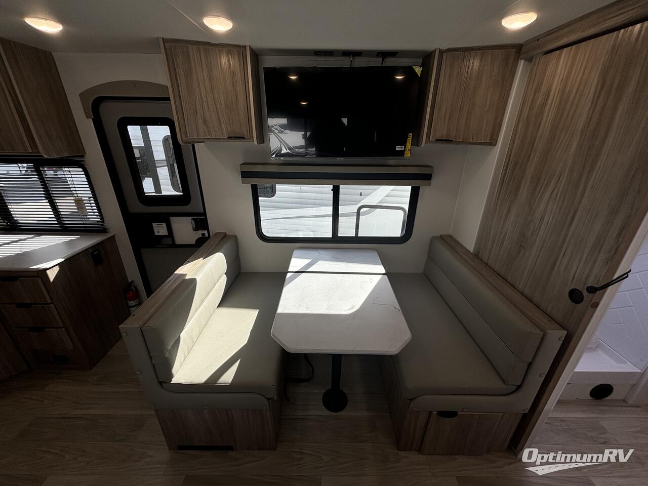 2025 Winnebago Access 28FK Photo 6