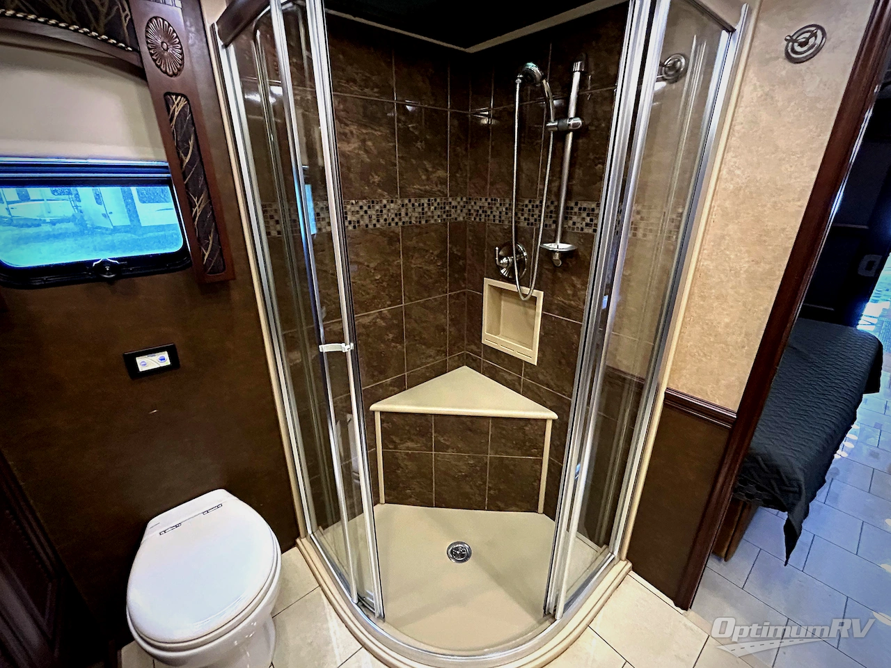 2015 Entegra Anthem 44B Photo 21