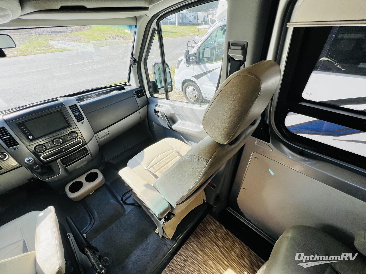 2017 Winnebago Era 70X Photo 5