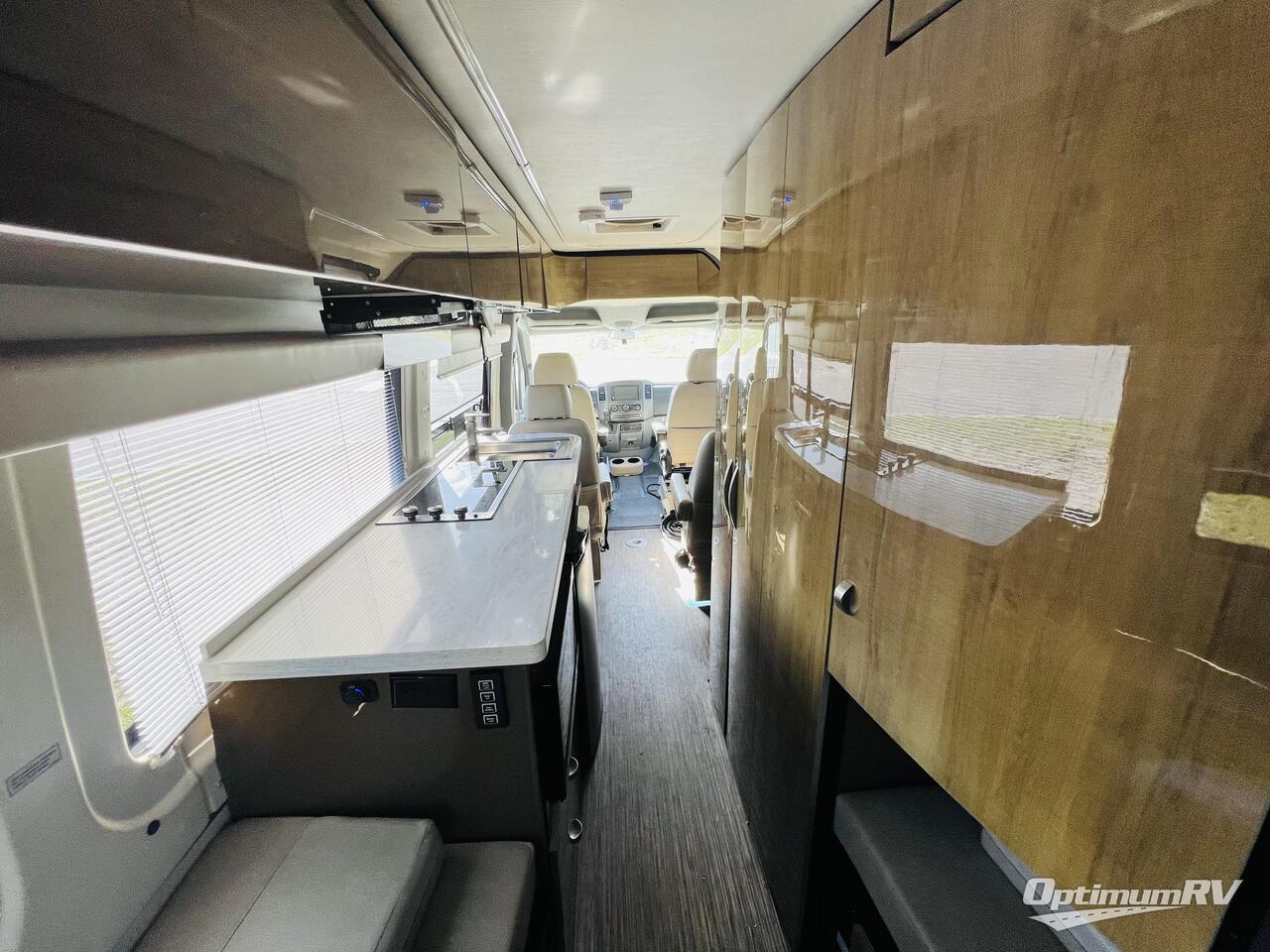 2017 Winnebago Era 70X Photo 8