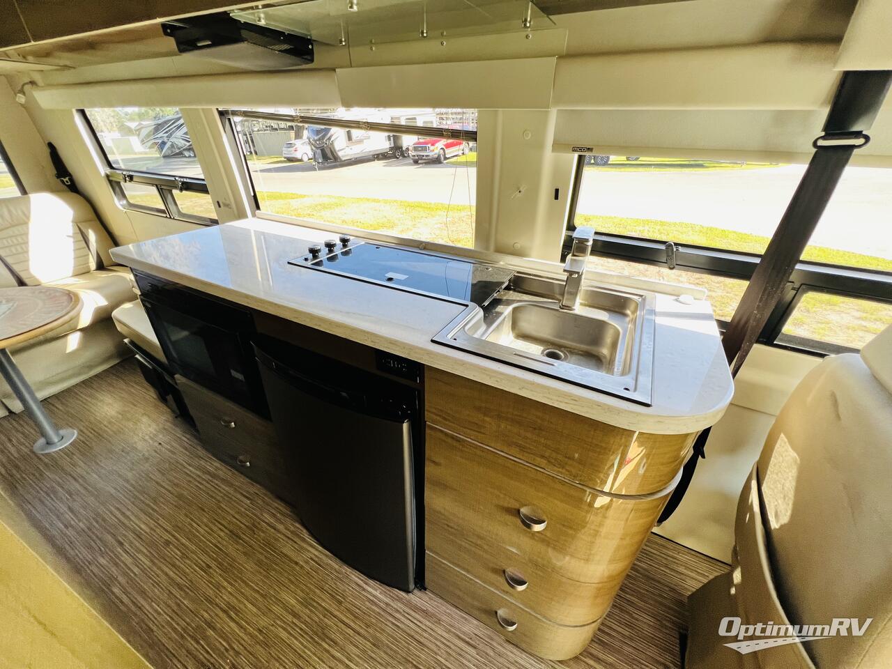 2017 Winnebago Era 70X Photo 9