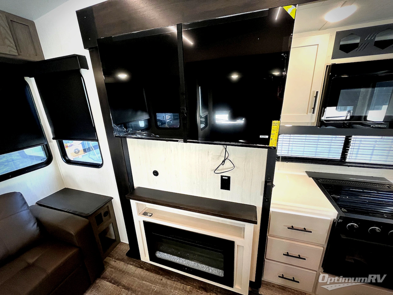 2025 Forest River Cherokee Arctic Wolf Suite 3650SUITE Photo 13