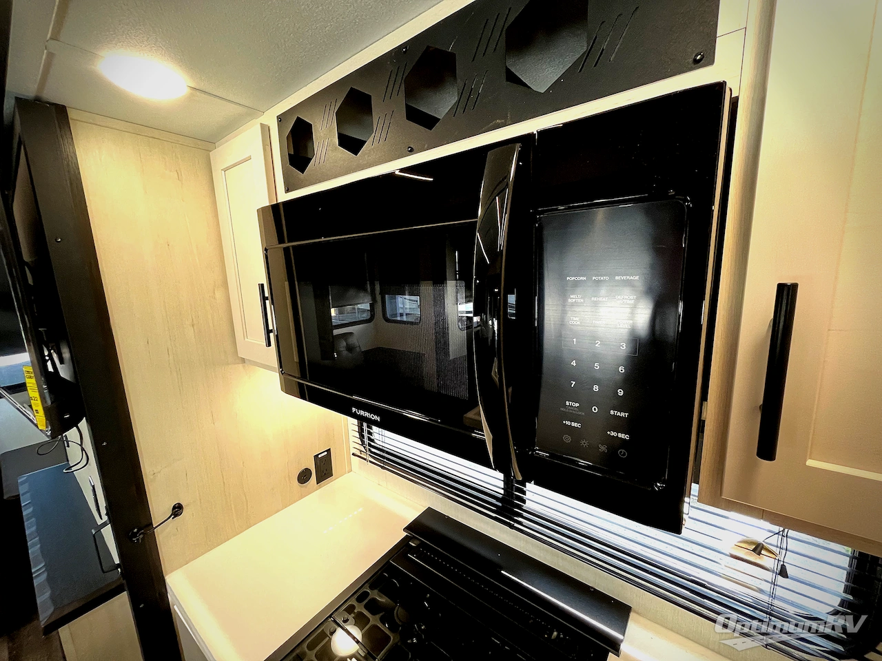 2025 Forest River Cherokee Arctic Wolf Suite 3650SUITE Photo 15