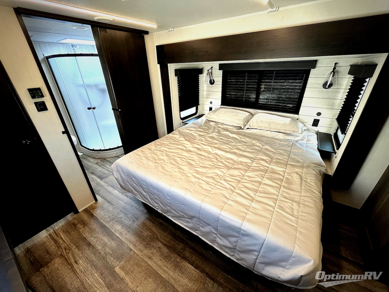 2025 Forest River Cherokee Arctic Wolf Suite 3650SUITE Photo 29