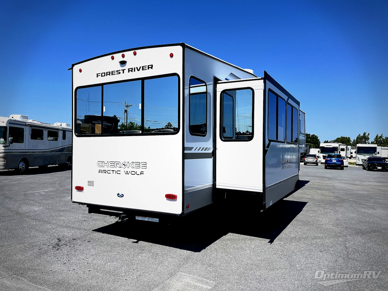 2025 Forest River Cherokee Arctic Wolf Suite 3650SUITE Photo 4