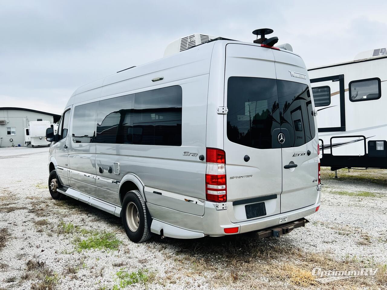 2019 Winnebago Era 70B Sprinter Photo 3