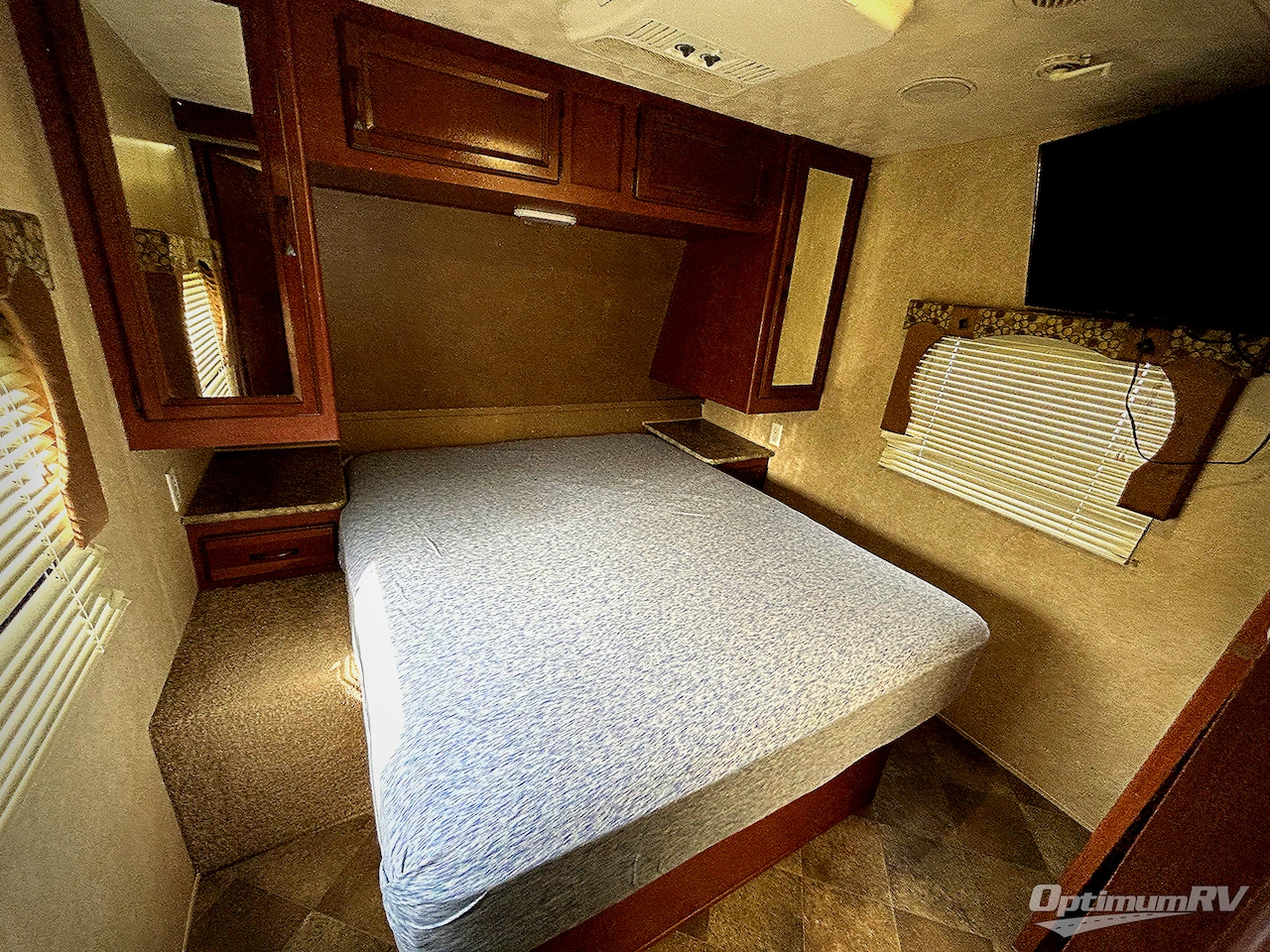 2014 Palomino Puma 32DBKS Photo 6