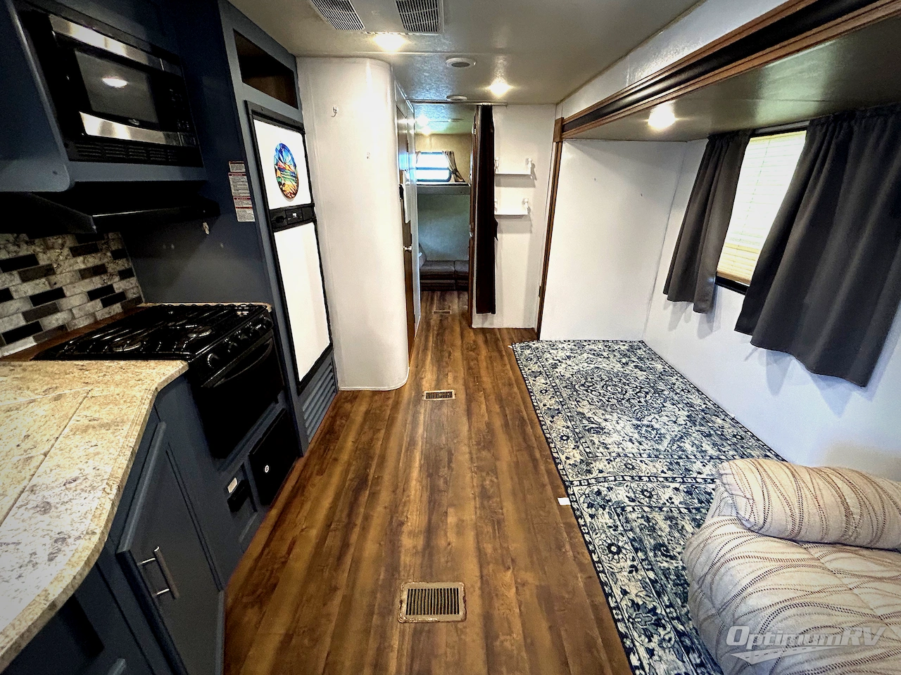 2018 Coachmen Catalina Legacy 293QBCK Photo 4