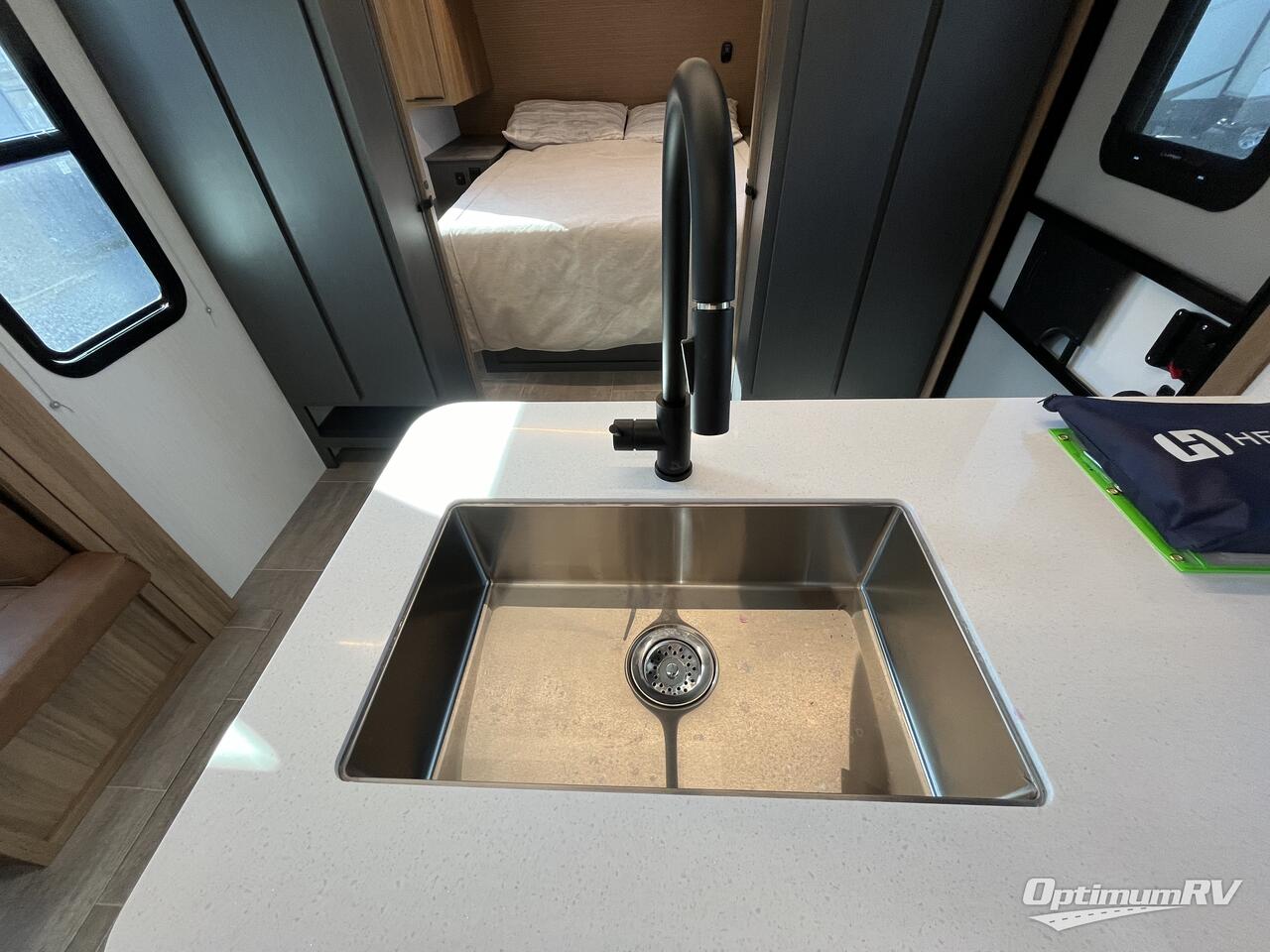 2025 Heartland Corterra 33.3BH Photo 9