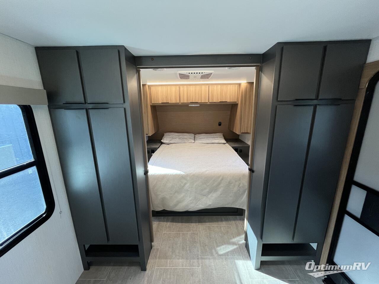 2025 Heartland Corterra 33.3BH Photo 19