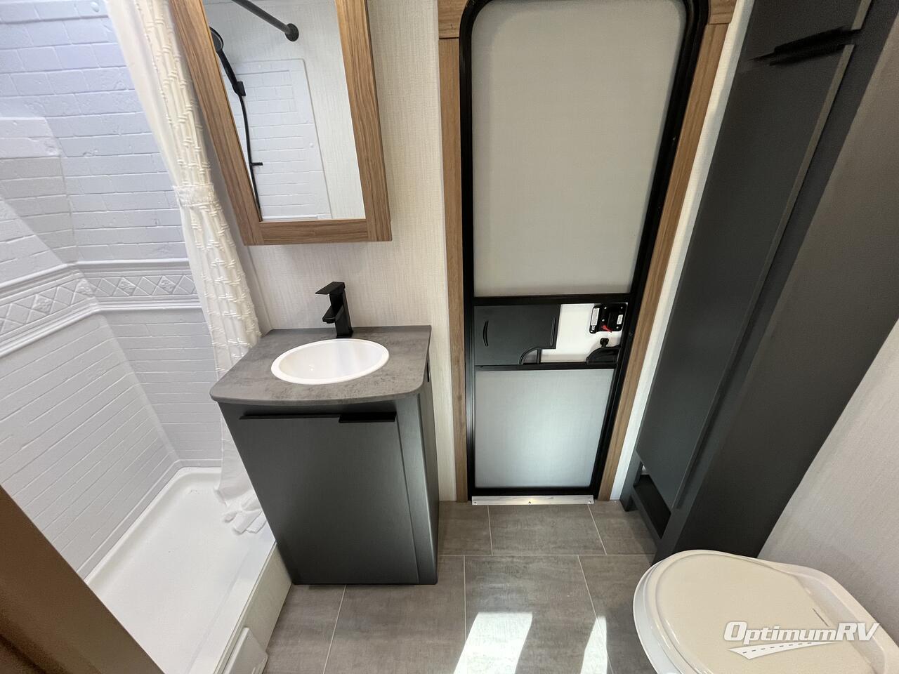 2025 Heartland Corterra 33.3BH Photo 23