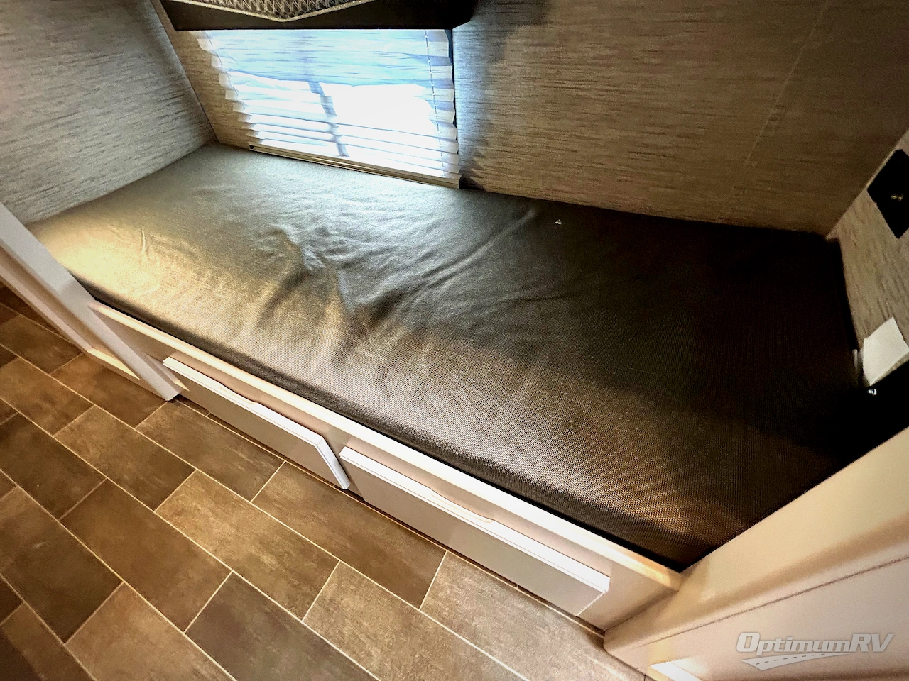 2022 Thor Chateau 31EV Photo 22