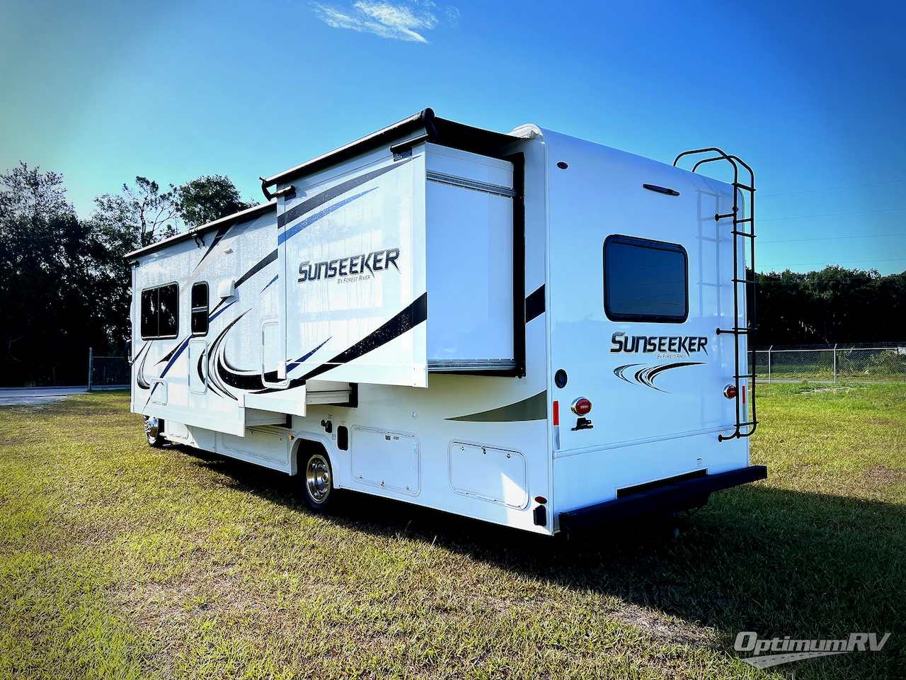 2019 Forest River Sunseeker 3040DS Ford Photo 2